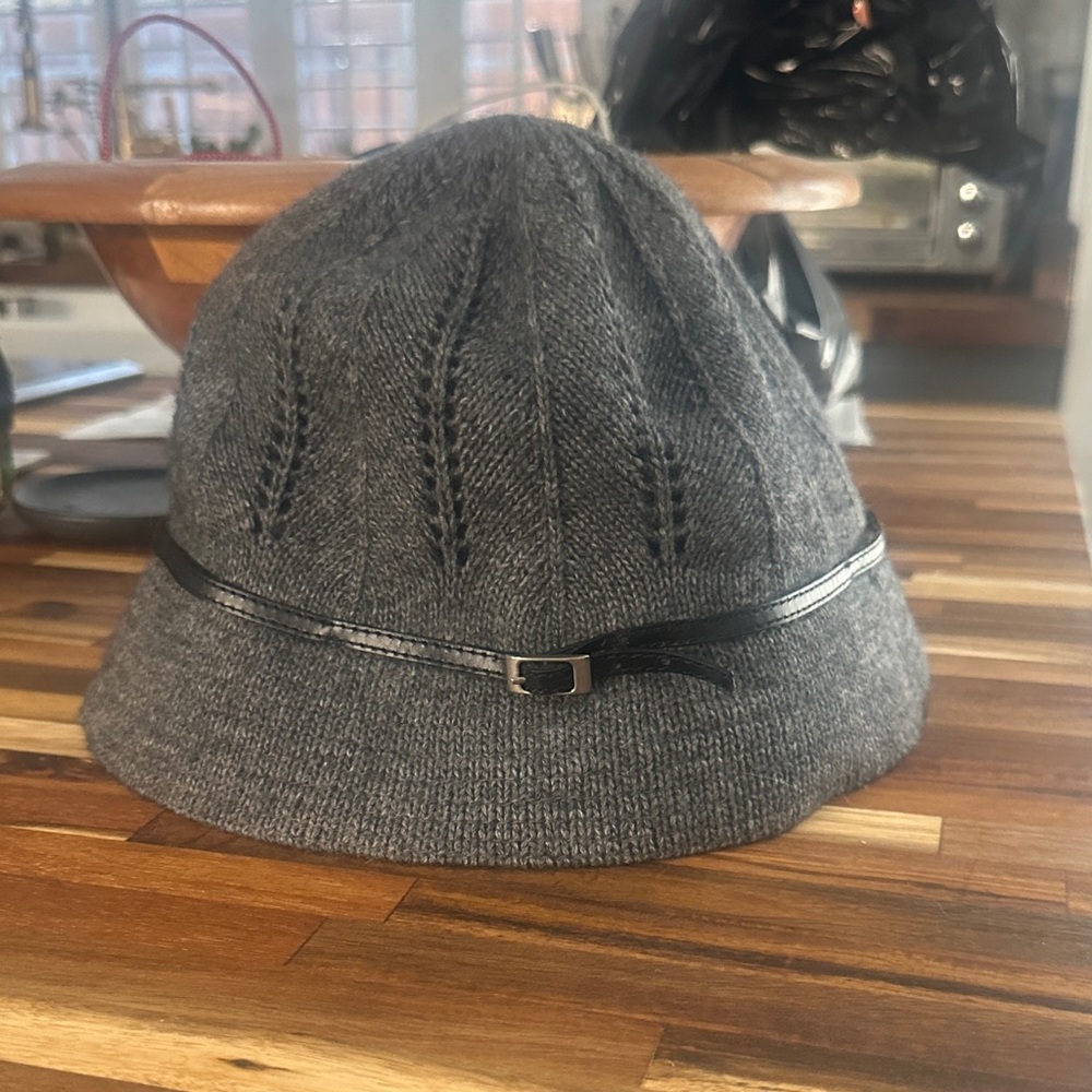 Banana Republic Charcoal Knit Hat with Black Band